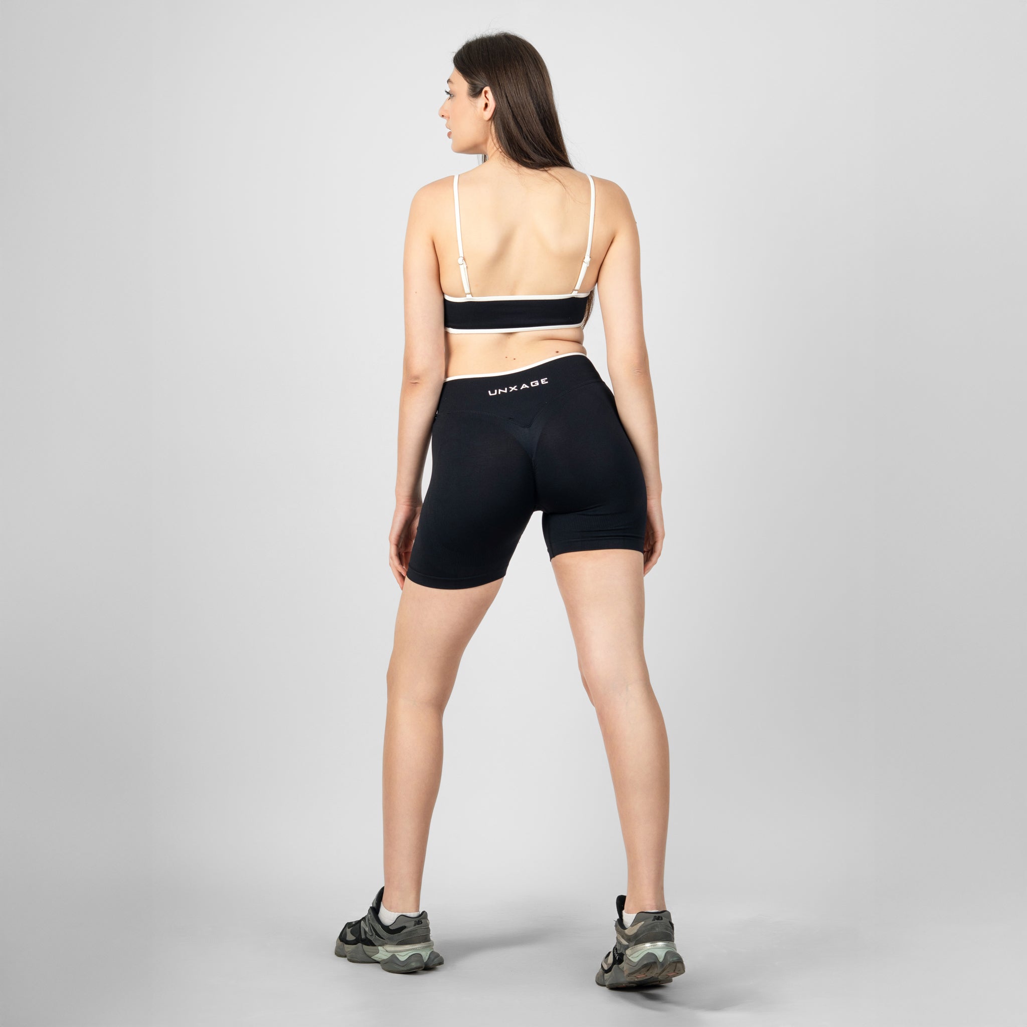 Seamless Contour Shorts