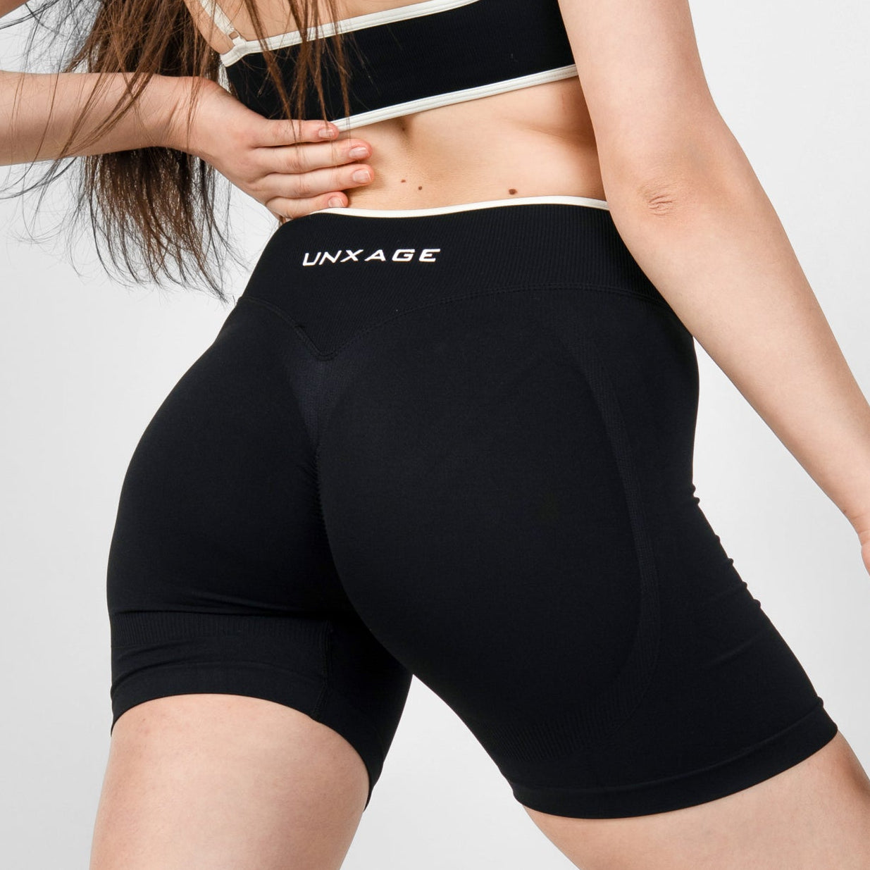 Seamless Contour Shorts