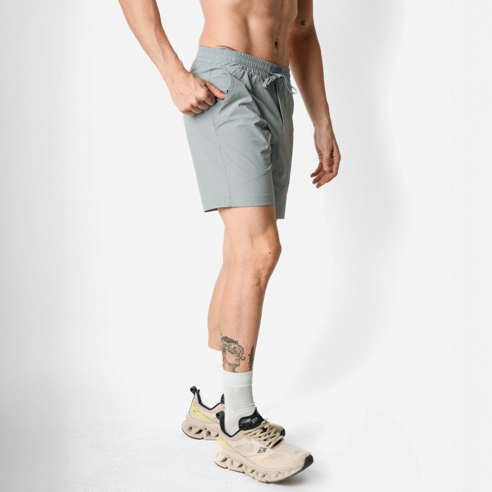 Ease Training Shorts - Stone Grey